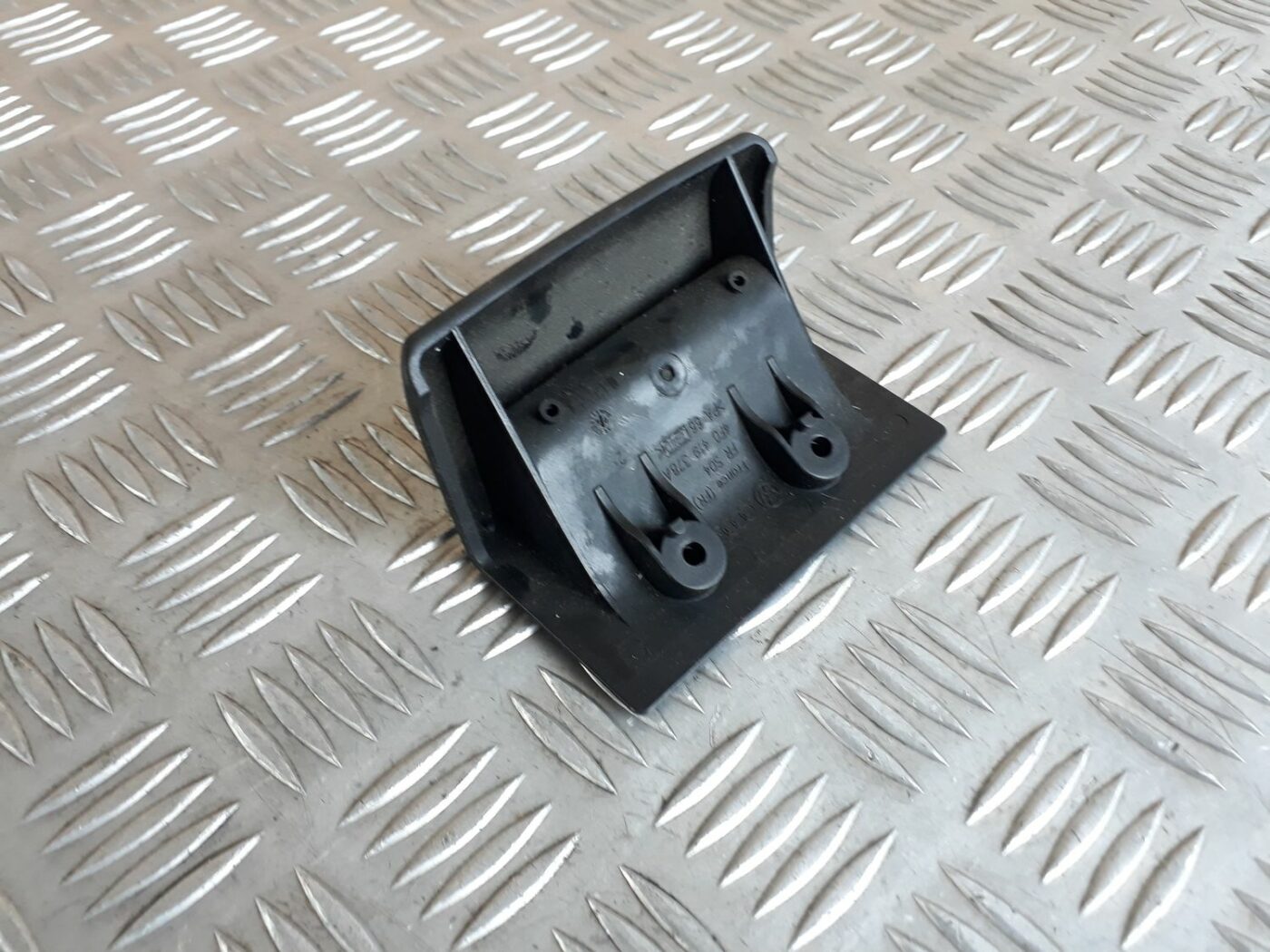 Salona plastmasa priekš AUDI A6 AVANT 2006 2 Salona plastmasa priekš AUDI A6 AVANT 2006