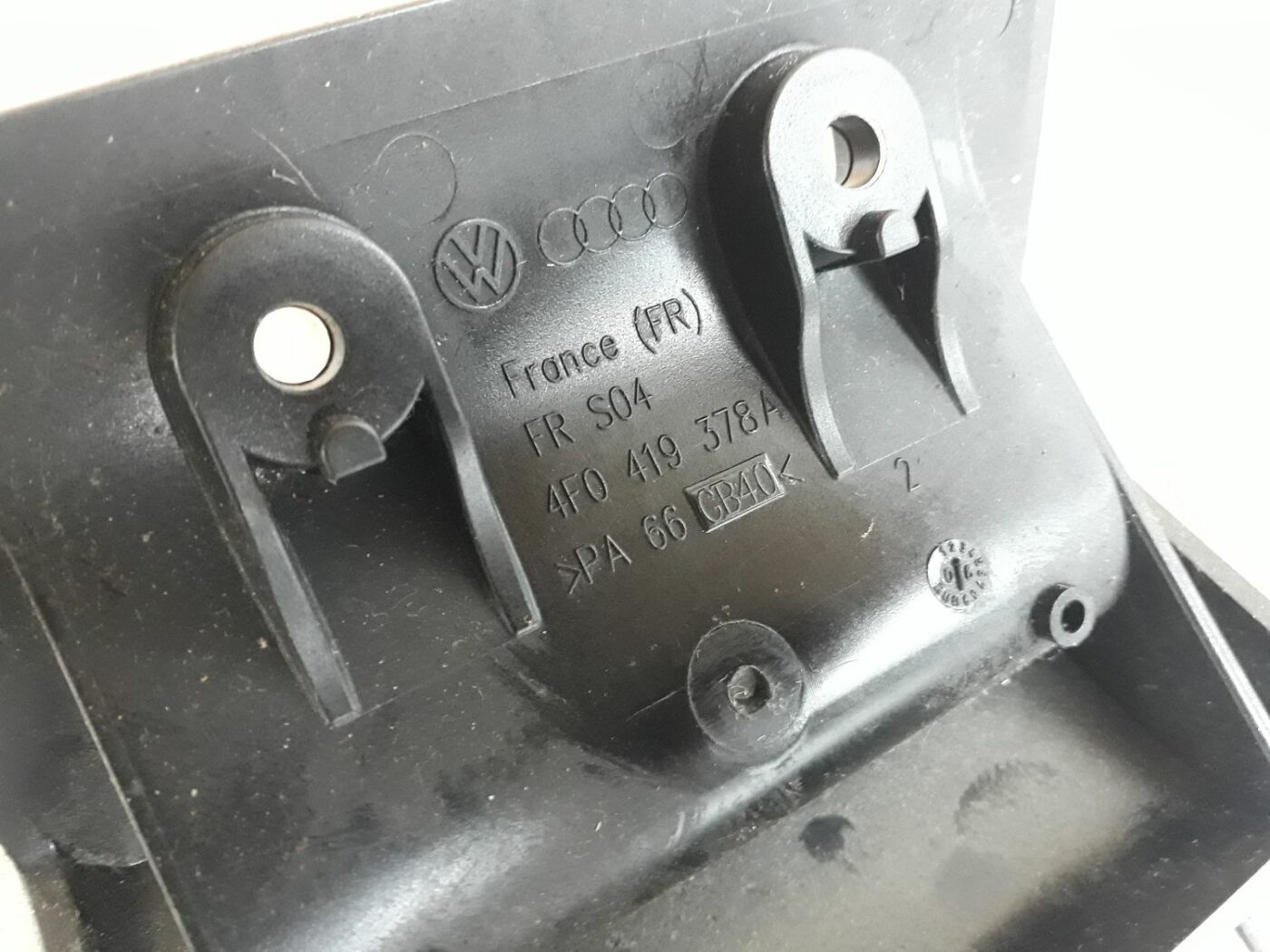 Salona plastmasa priekš AUDI A6 AVANT 2006 3 Salona plastmasa priekš AUDI A6 AVANT 2006