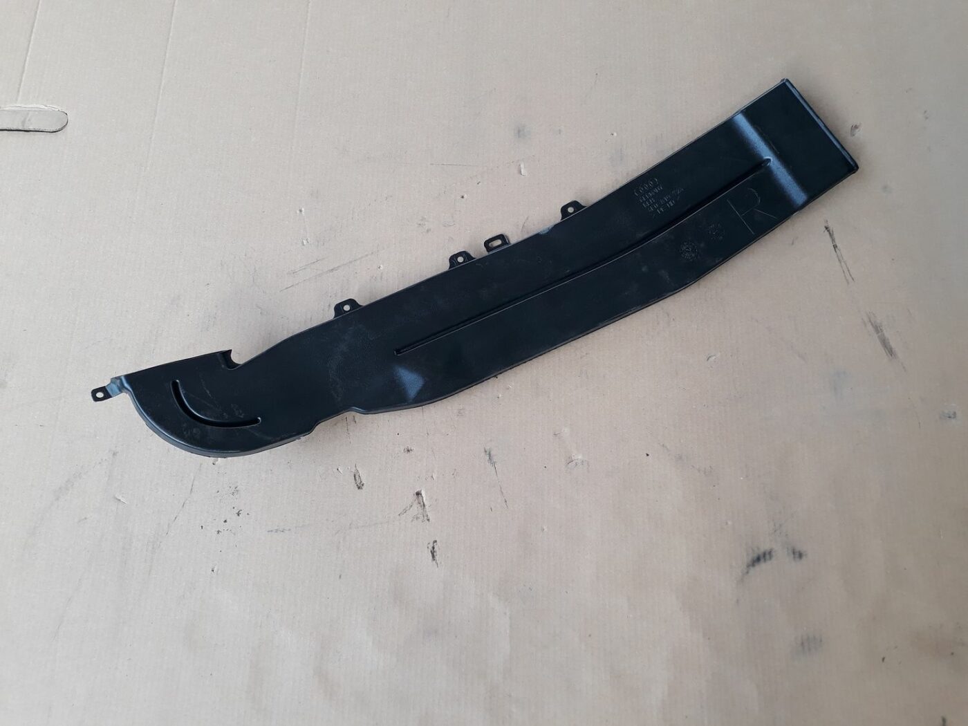 Salona gaisa vads priekš AUDI A6 AVANT 2006 1 Salona gaisa vads priekš AUDI A6 AVANT 2006