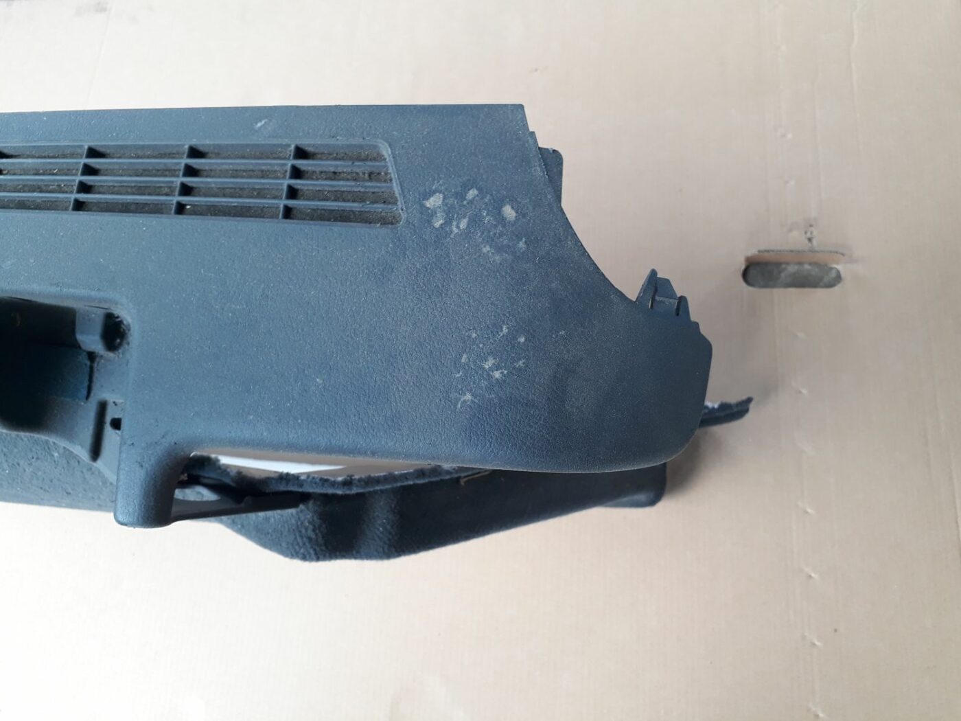 Bagāžnieka nodalījuma sānu apdare priekš AUDI A6 AVANT 2006 5 Bagāžnieka nodalījuma sānu apdare priekš AUDI A6 AVANT 2006