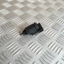 Stop signāla devējs priekš AUDI A6 AVANT 2006