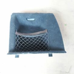 Bagāžnieka nodalījuma sānu apdare priekš AUDI A6 AVANT 2006