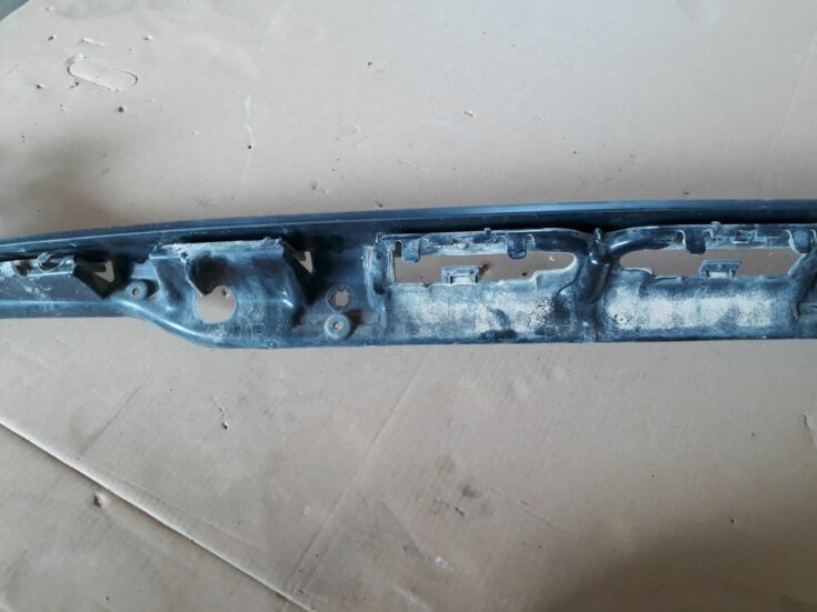 Aizmugurēja bufera kronšteins priekš BMW 530D E61 2006 TOURING BLUE
