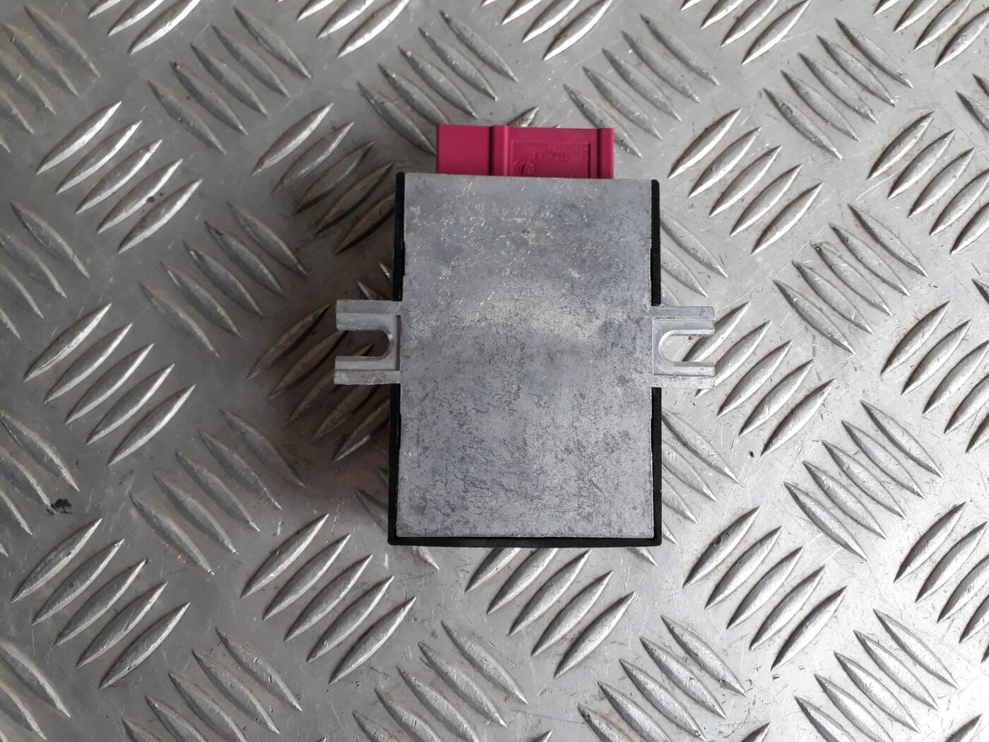 Degvielas sūkņa vadības bloks priekš BMW 530D E61 2006 TOURING BLUE 5 Degvielas sūkņa vadības bloks priekš BMW 530D E61 2006 TOURING BLUE