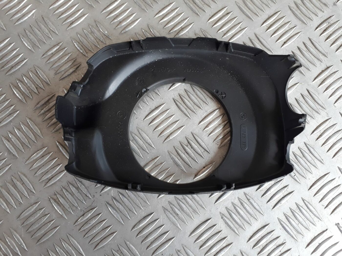 Stūres statnes putekļu aizsargs (salonā) priekš BMW 530D E61 2006 TOURING BLUE 5 Stūres statnes putekļu aizsargs (salonā) priekš BMW 530D E61 2006 TOURING BLUE