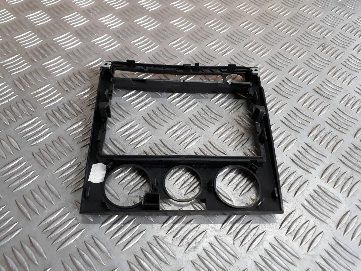 Mērinstrumentu paneļa dekoratīvais rāmis priekš SEAT IBIZA 2005 10 Mērinstrumentu paneļa dekoratīvais rāmis priekš SEAT IBIZA 2005