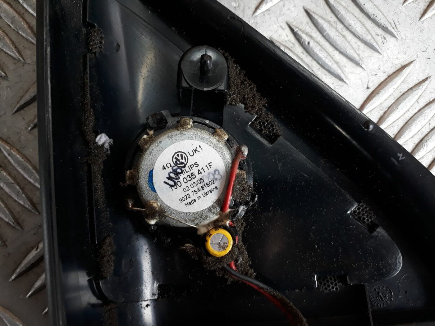 Durvju spoguļa apdares uzlika salonā (ar skaļruni) priekš SEAT IBIZA 2005 4 Durvju spoguļa apdares uzlika salonā (ar skaļruni) priekš SEAT IBIZA 2005