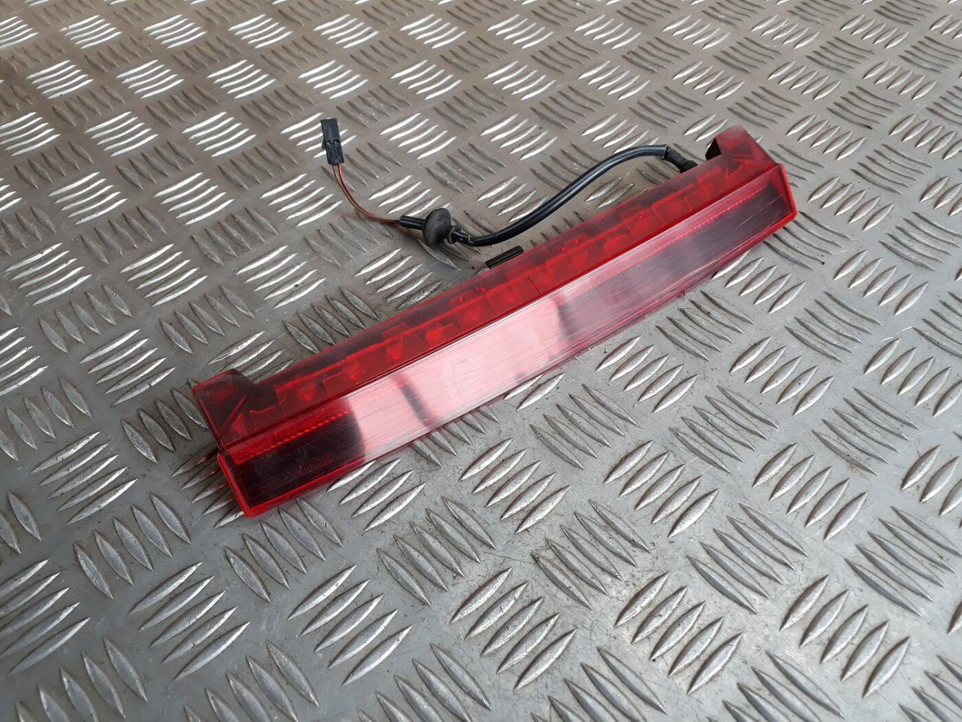 Stop signāls priekš SEAT IBIZA 2005 1 Stop signāls priekš SEAT IBIZA 2005