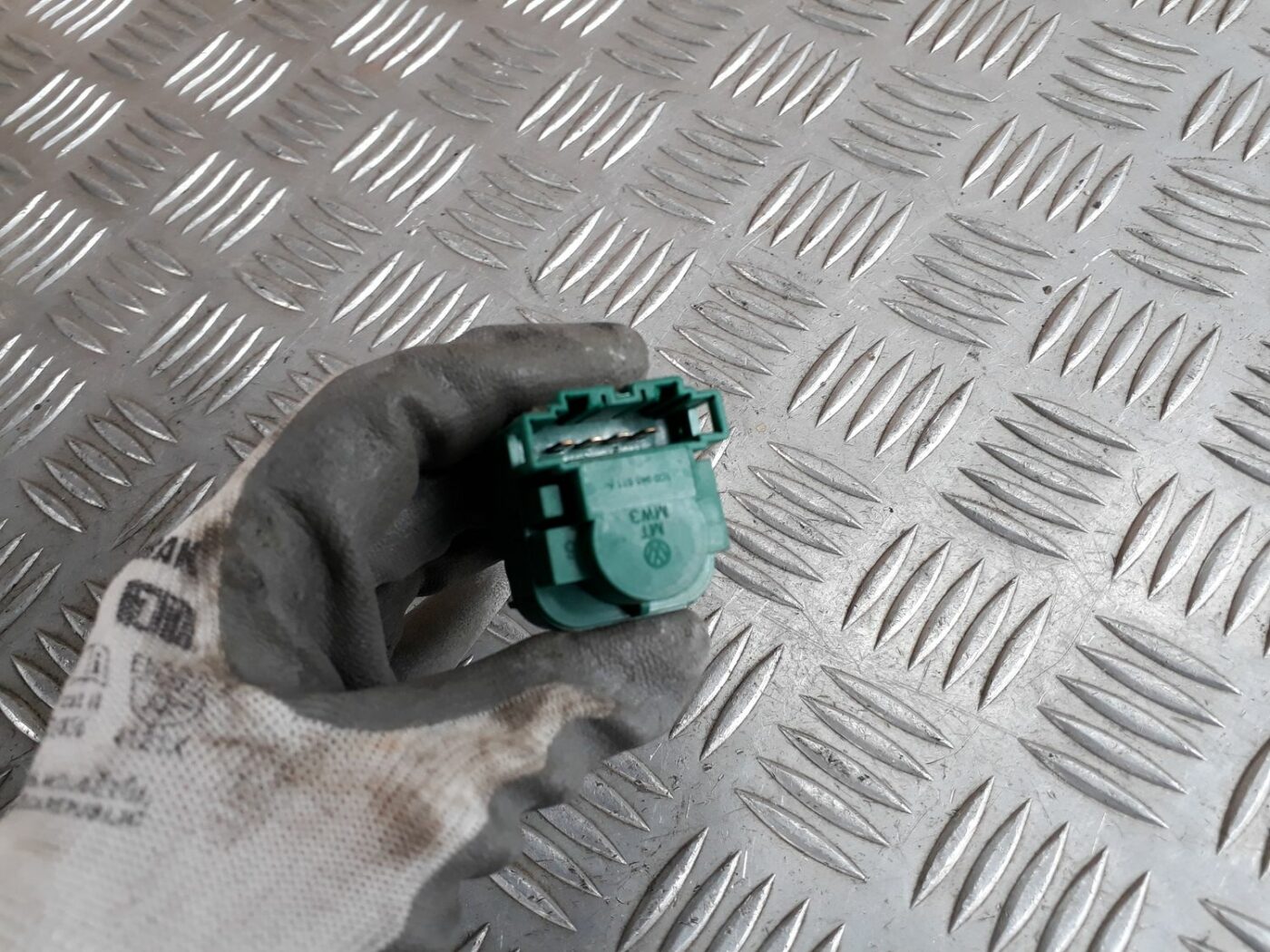 Bremžu signāla slēdzis priekš SEAT IBIZA 2005 2 Bremžu signāla slēdzis priekš SEAT IBIZA 2005