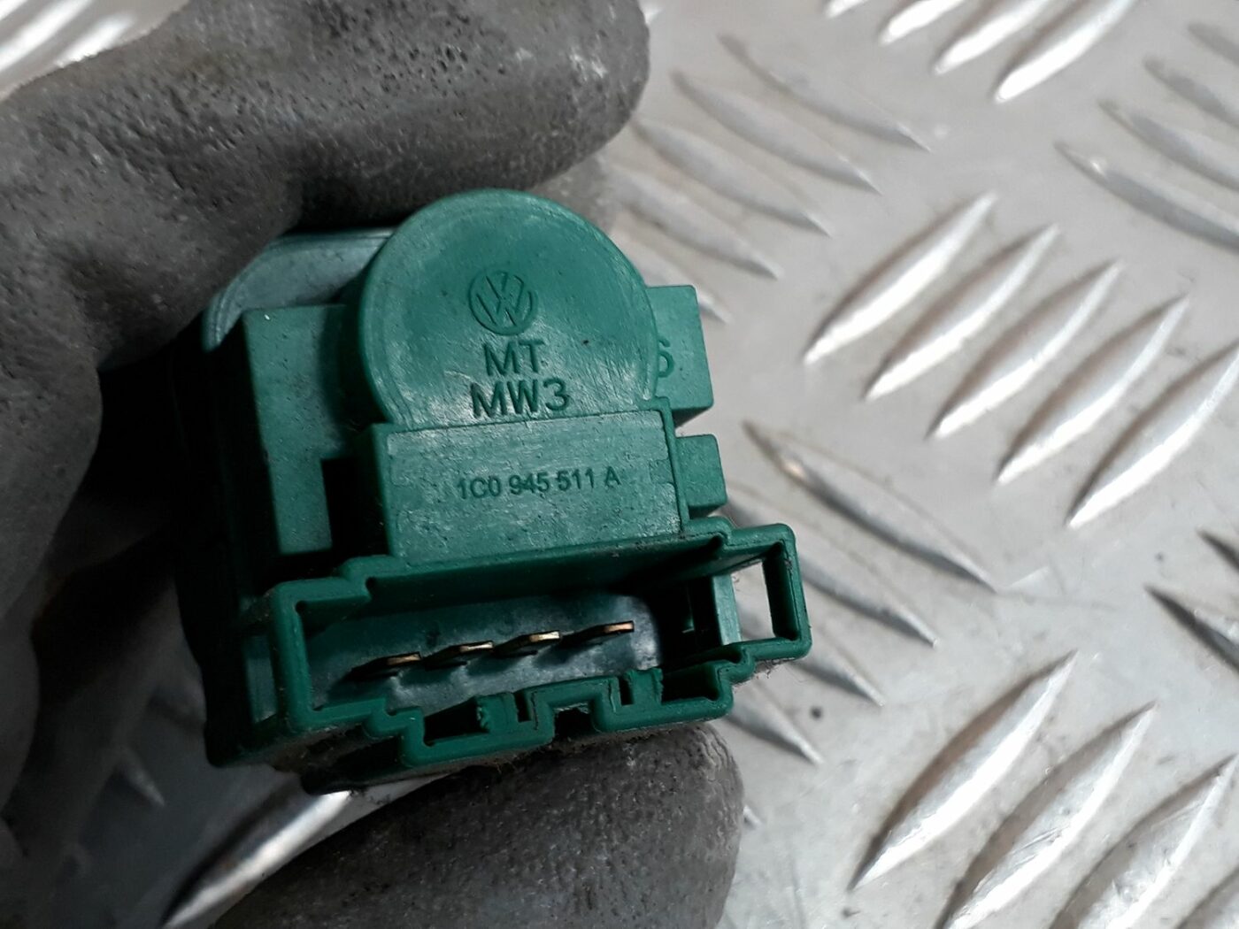 Bremžu signāla slēdzis priekš SEAT IBIZA 2005 3 Bremžu signāla slēdzis priekš SEAT IBIZA 2005