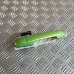 Aizmugurējāis labais durvju rokturis priekš HYUNDAI I20 2011