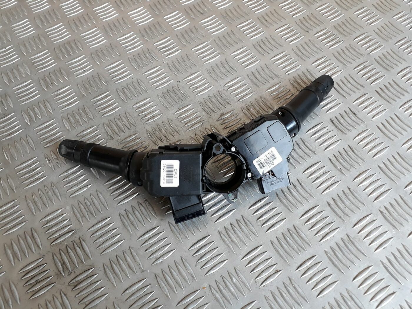 Stūres statnes slēdzis priekš HYUNDAI I20 2011 3 Stūres statnes slēdzis priekš HYUNDAI I20 2011