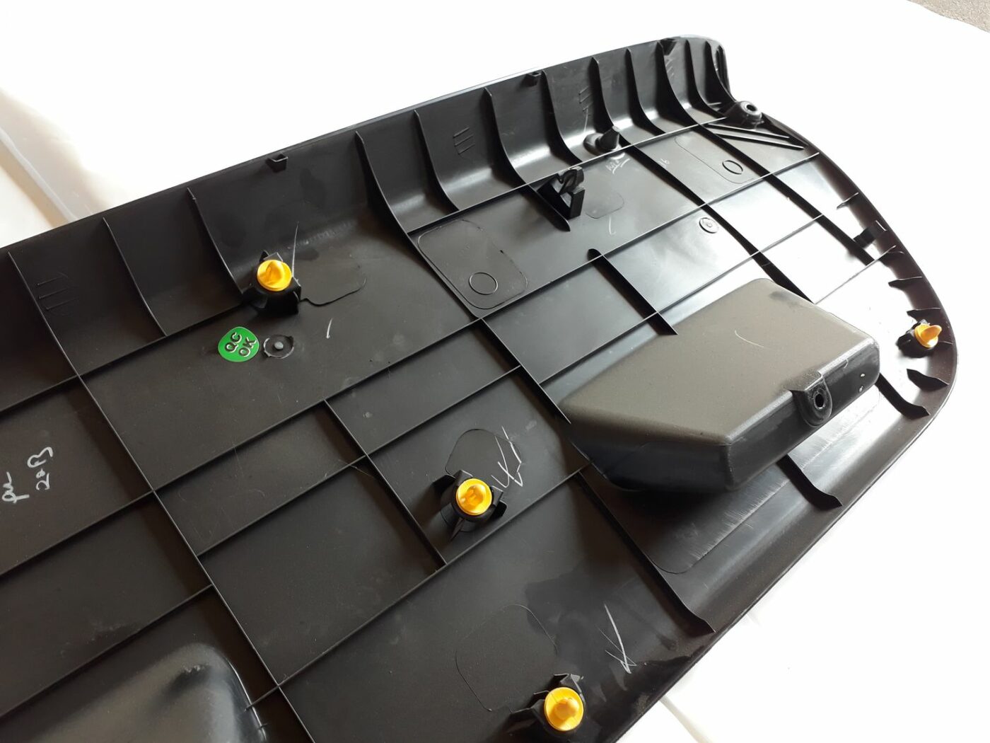 Bagāžnieka vāka liela apdare priekš HYUNDAI I20 2011 4 Bagāžnieka vāka liela apdare priekš HYUNDAI I20 2011