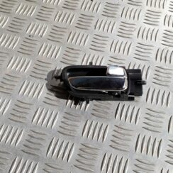 Salona durvju rokturis, aizmugures labais priekš HYUNDAI I20 2011