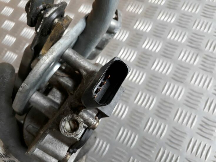 Vējstikla tīrīšanas mehānisms priekš AUDI A4 1999