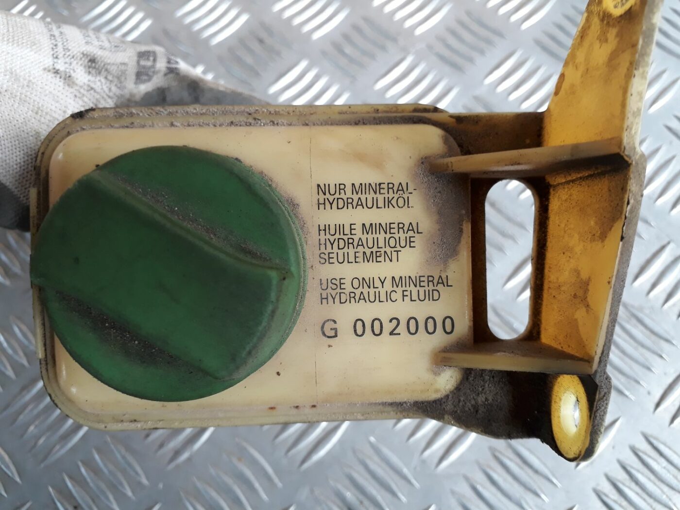 Stūres pastiprinātāja tvertne priekš AUDI A4 1999 2 Stūres pastiprinātāja tvertne priekš AUDI A4 1999