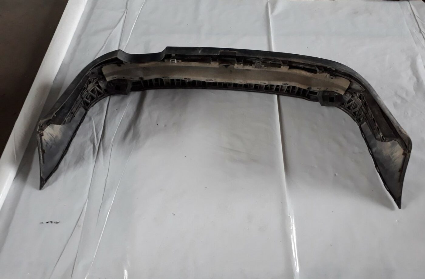 Aizmugures buferis priekš AUDI A4 1999 8 Aizmugures buferis priekš AUDI A4 1999