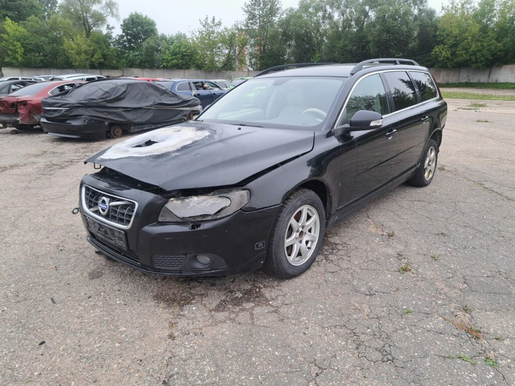 VOLVO V70 2010 311