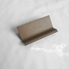 Centrālās konsoles (apdares) aizmugurēja daļa priekš VOLVO V70 2010