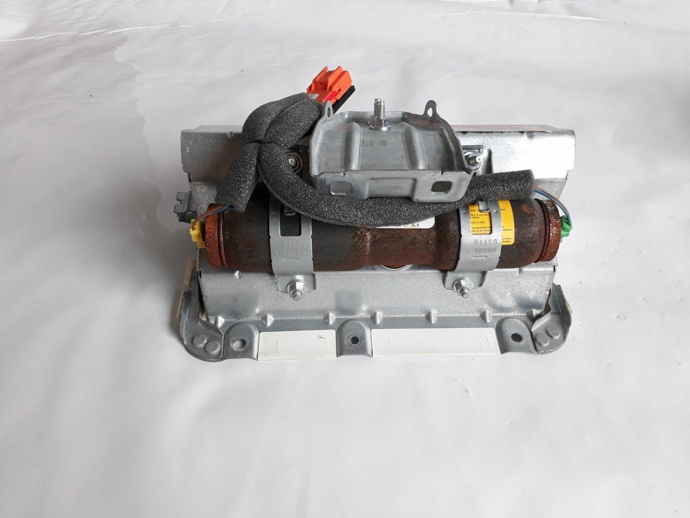 Mērinstrumentu paneļa drošības spilvens priekš VOLVO V70 2010 7 Mērinstrumentu paneļa drošības spilvens priekš VOLVO V70 2010