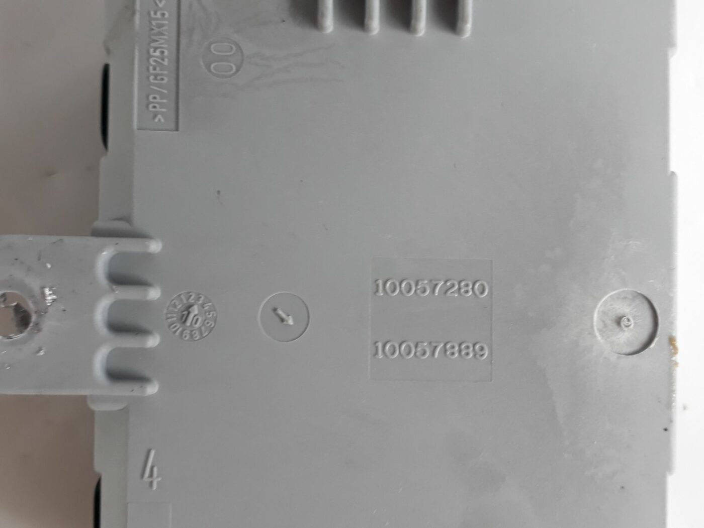 Durvju vadības bloks priekš VOLVO V70 2010 3 Durvju vadības bloks priekš VOLVO V70 2010