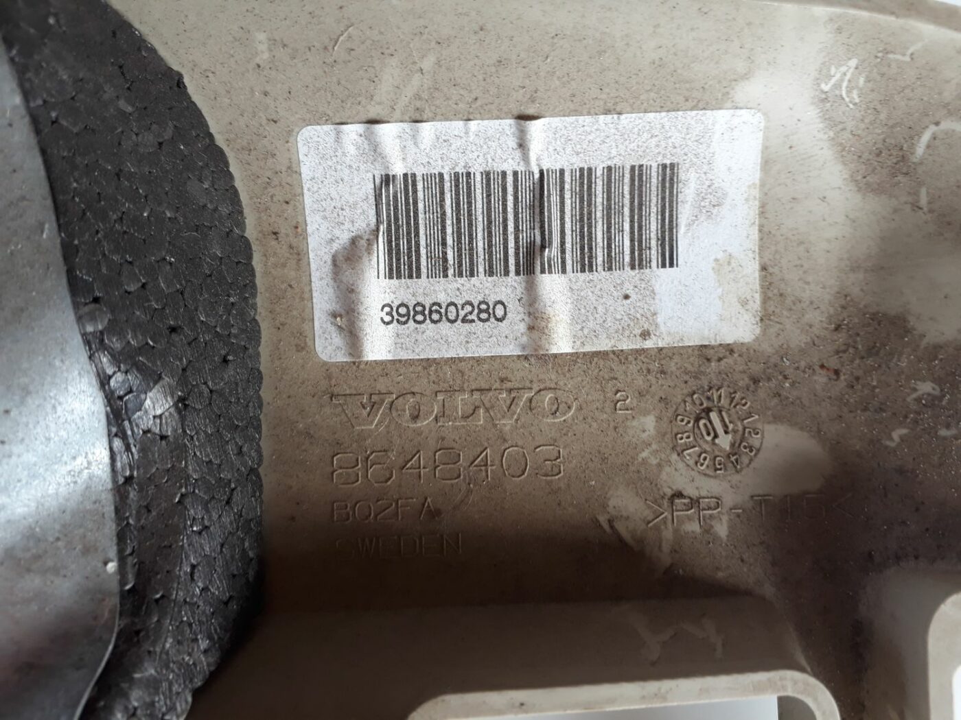 Stūres statnes putekļu aizsargs (salonā) priekš VOLVO V70 2010 3 Stūres statnes putekļu aizsargs (salonā) priekš VOLVO V70 2010