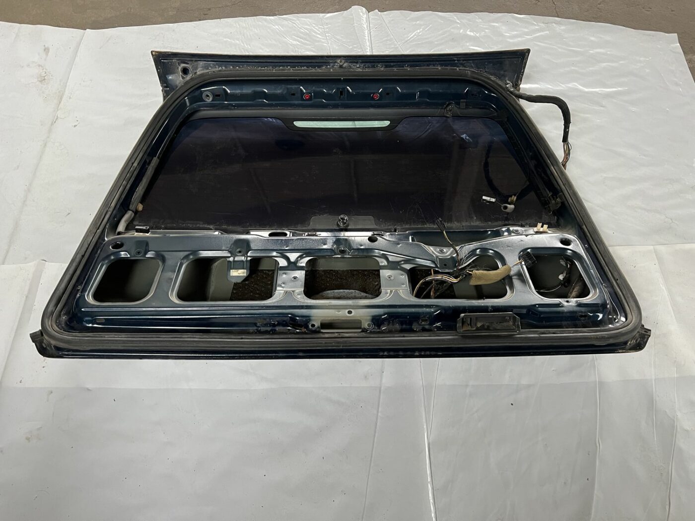 Bagāžnieka vāks priekš VOLVO V70 2000 6 Bagāžnieka vāks priekš VOLVO V70 2000