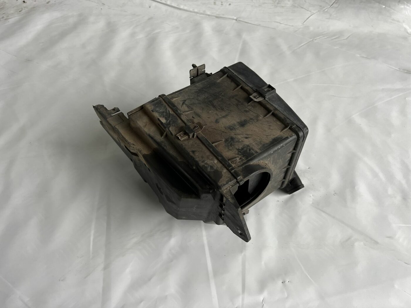 Drošinātāju kārbas korpuss priekš VOLVO V70 2000 1 Drošinātāju kārbas korpuss priekš VOLVO V70 2000