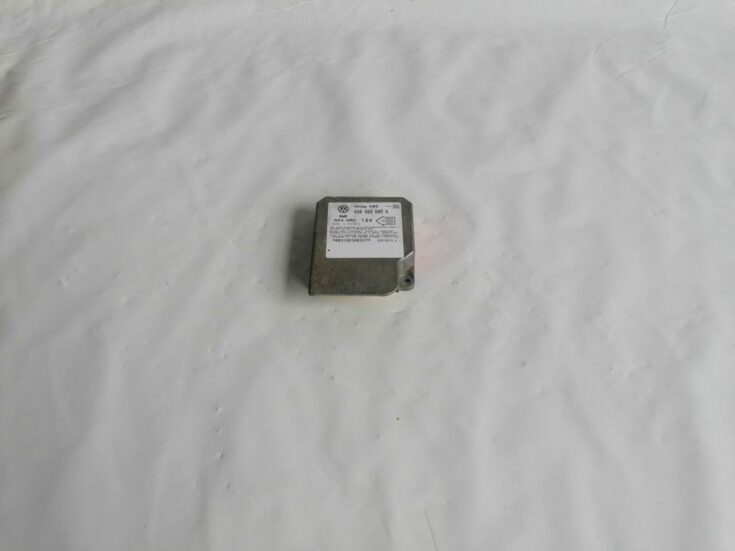 Drošības spilvena vadības bloks priekš VW NEW BEETLE 2001
