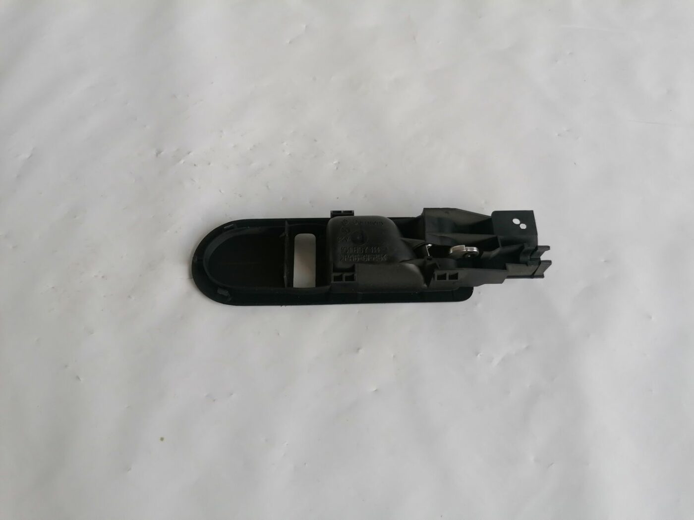 Salona durvju rokturis, priekšējais labais priekš VW NEW BEETLE 2001 4 Salona durvju rokturis, priekšējais labais priekš VW NEW BEETLE 2001