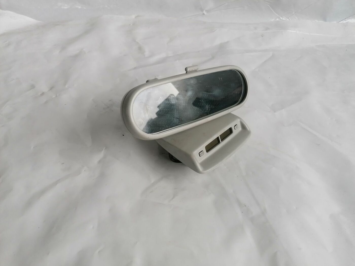 Salona atpakaļskata spogulis priekš VW NEW BEETLE 2001 1 Salona atpakaļskata spogulis priekš VW NEW BEETLE 2001