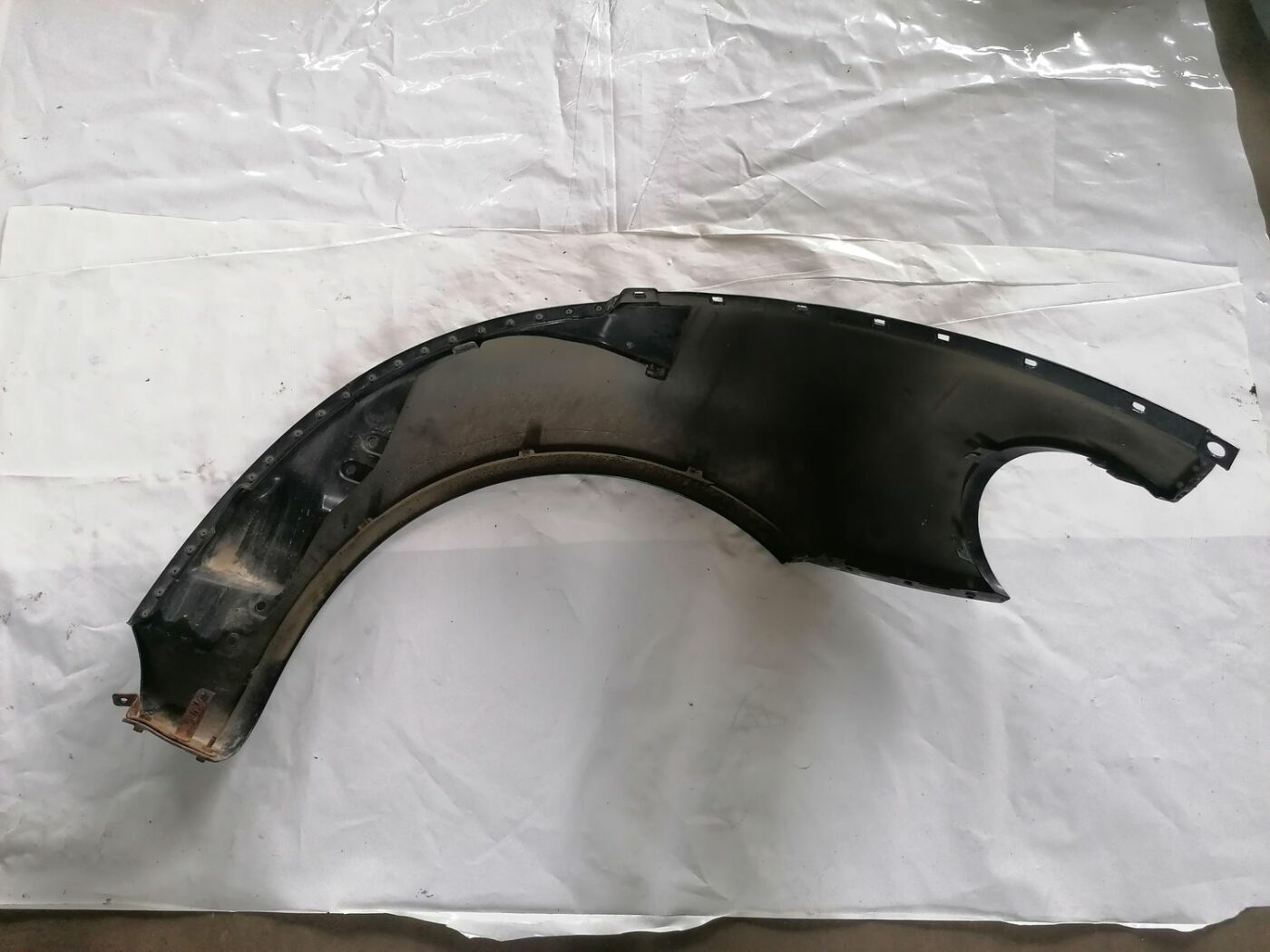 Priekšējais kreisais spārns priekš VW NEW BEETLE 2001 7 Priekšējais kreisais spārns priekš VW NEW BEETLE 2001