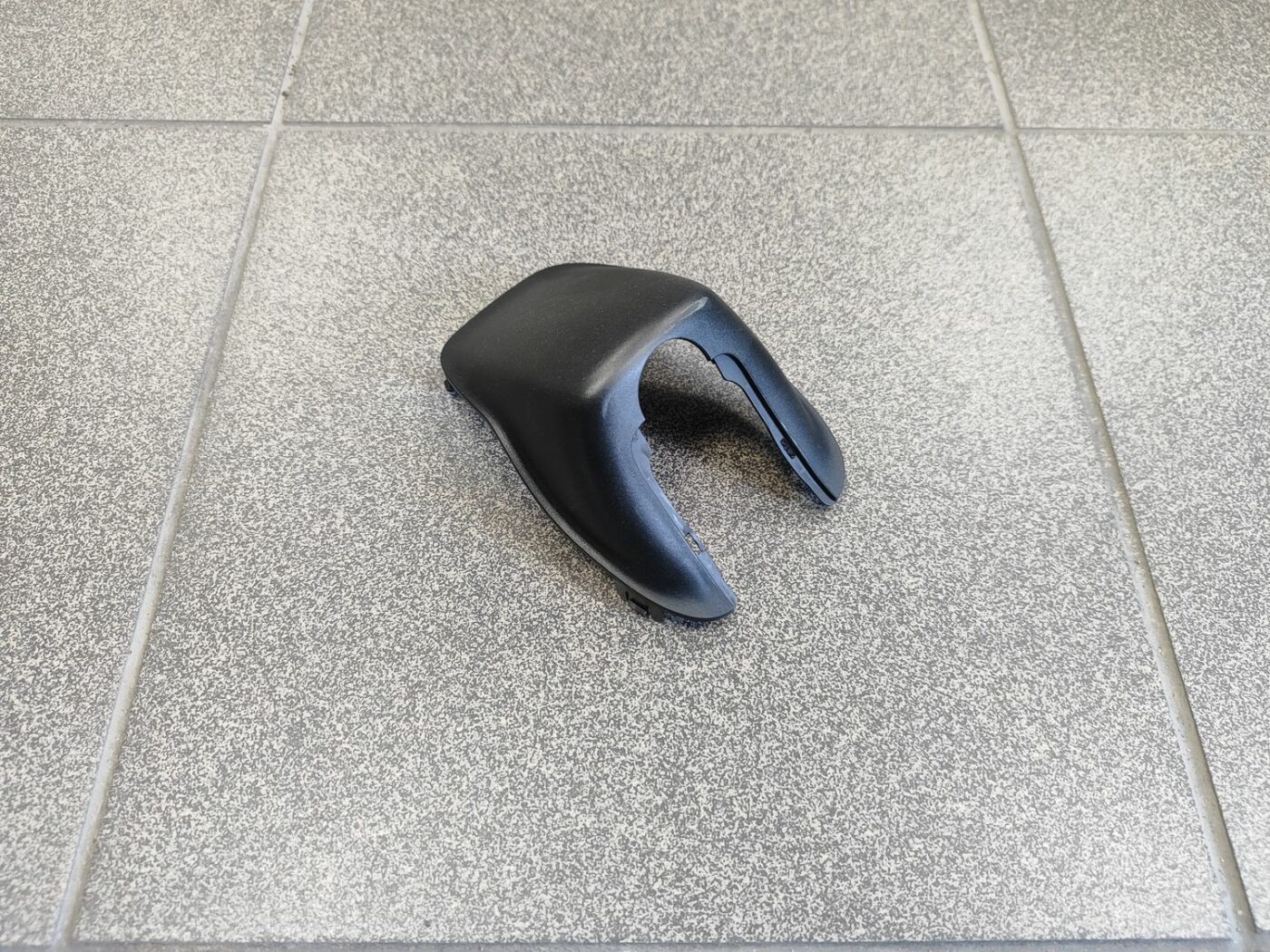 Atpakaļskata spoguļa apdare (salonā) priekš VOLVO XC60 2009 1 Atpakaļskata spoguļa apdare (salonā) priekš VOLVO XC60 2009