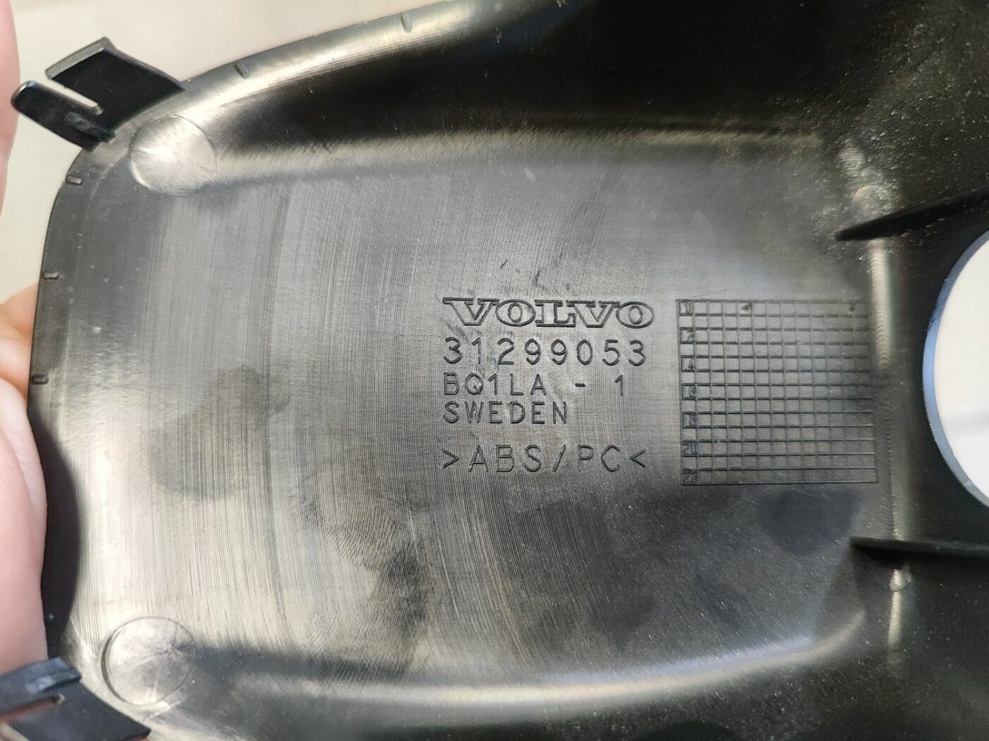 Atpakaļskata spoguļa apdare (salonā) priekš VOLVO XC60 2009 3 Atpakaļskata spoguļa apdare (salonā) priekš VOLVO XC60 2009