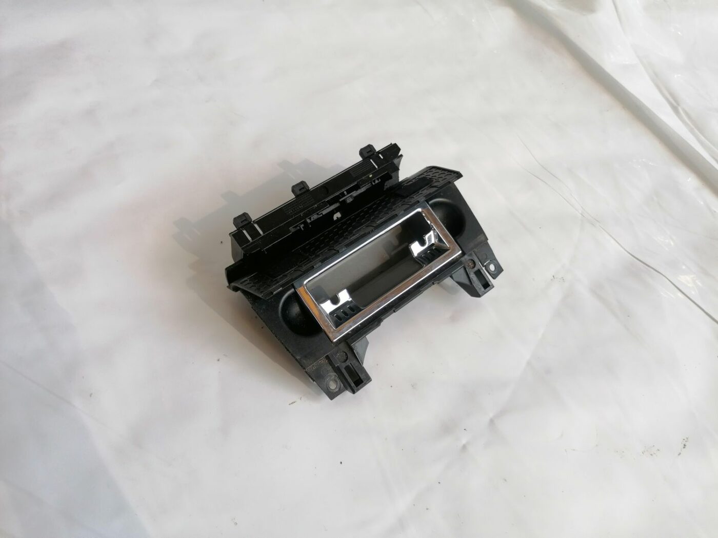 Pelnu trauks priekš AUDI A4 2001 SEDAN 1 Pelnu trauks priekš AUDI A4 2001 SEDAN