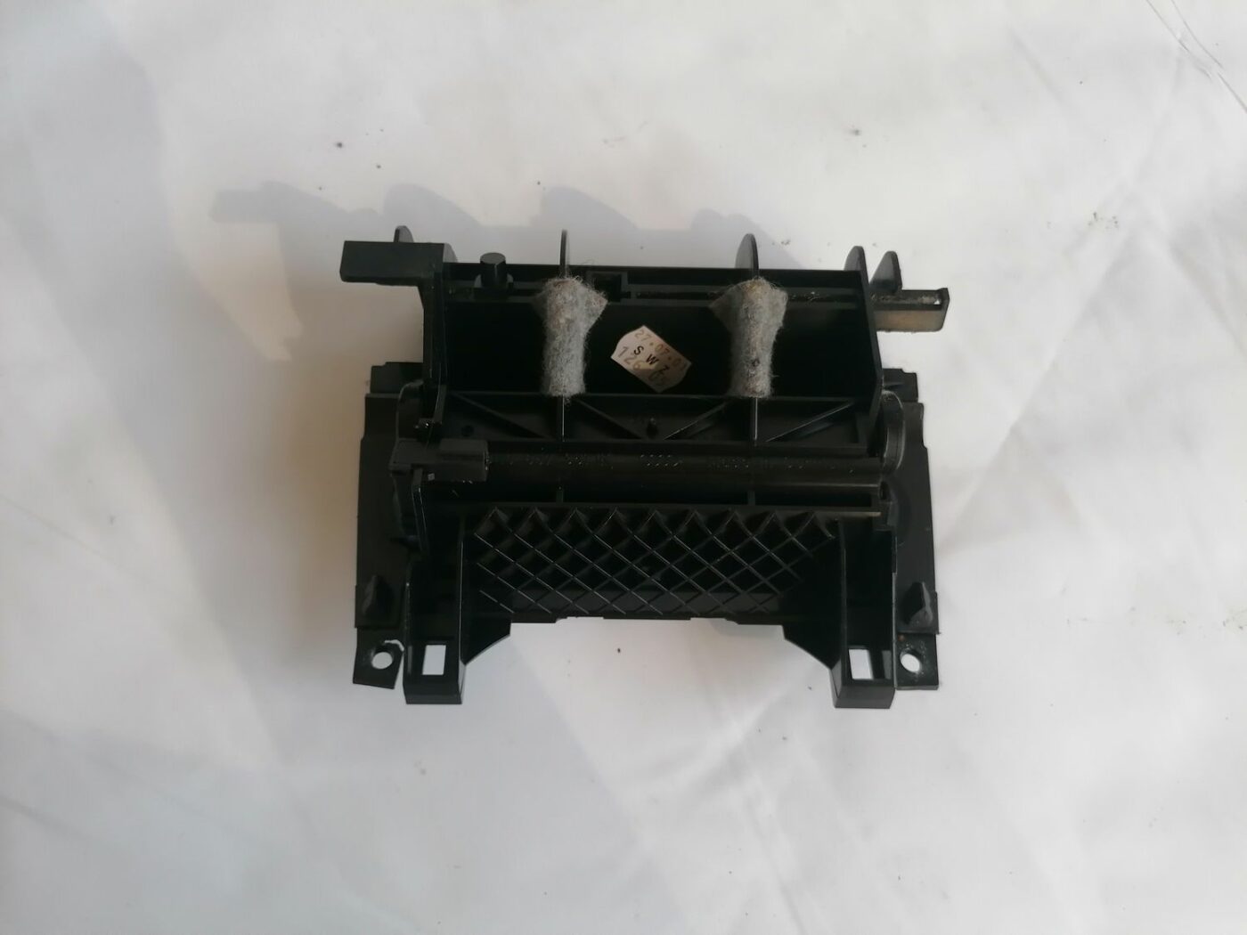 Pelnu trauks priekš AUDI A4 2001 SEDAN 4 Pelnu trauks priekš AUDI A4 2001 SEDAN