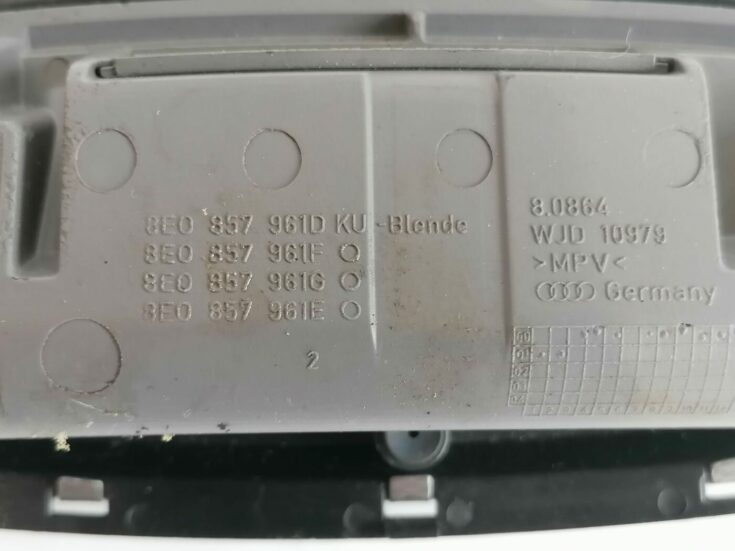 Pelnu trauks priekš AUDI A4 2001 SEDAN
