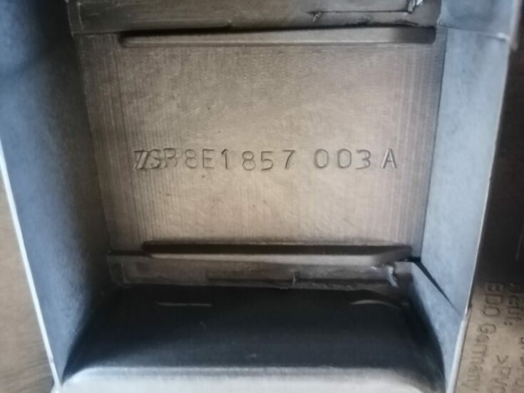Mērinstrumentu panelis priekš AUDI A4 2001 SEDAN