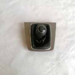 Pārnesumu pārslēgšanas kloķa auduma pārvalks priekš AUDI A4 2001 SEDAN