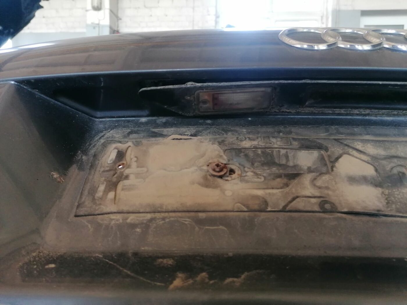 Bagāžnieka vāks priekš AUDI A4 2001 SEDAN 12 Bagāžnieka vāks priekš AUDI A4 2001 SEDAN