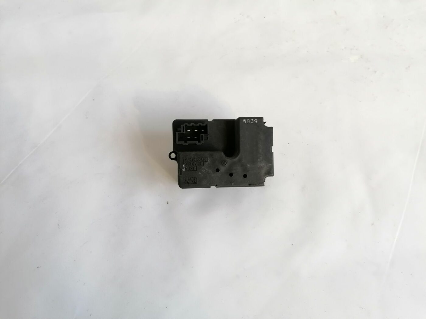 Apsildes sistēmas aktuators priekš VOLVO V70 2000 1 Apsildes sistēmas aktuators priekš VOLVO V70 2000