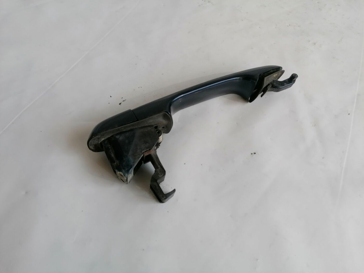 Priekšējāis labais durvju rokturis priekš VOLVO V70 2000 4 Priekšējāis labais durvju rokturis priekš VOLVO V70 2000