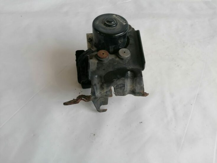 ABS bloks priekš VOLVO V70 2000