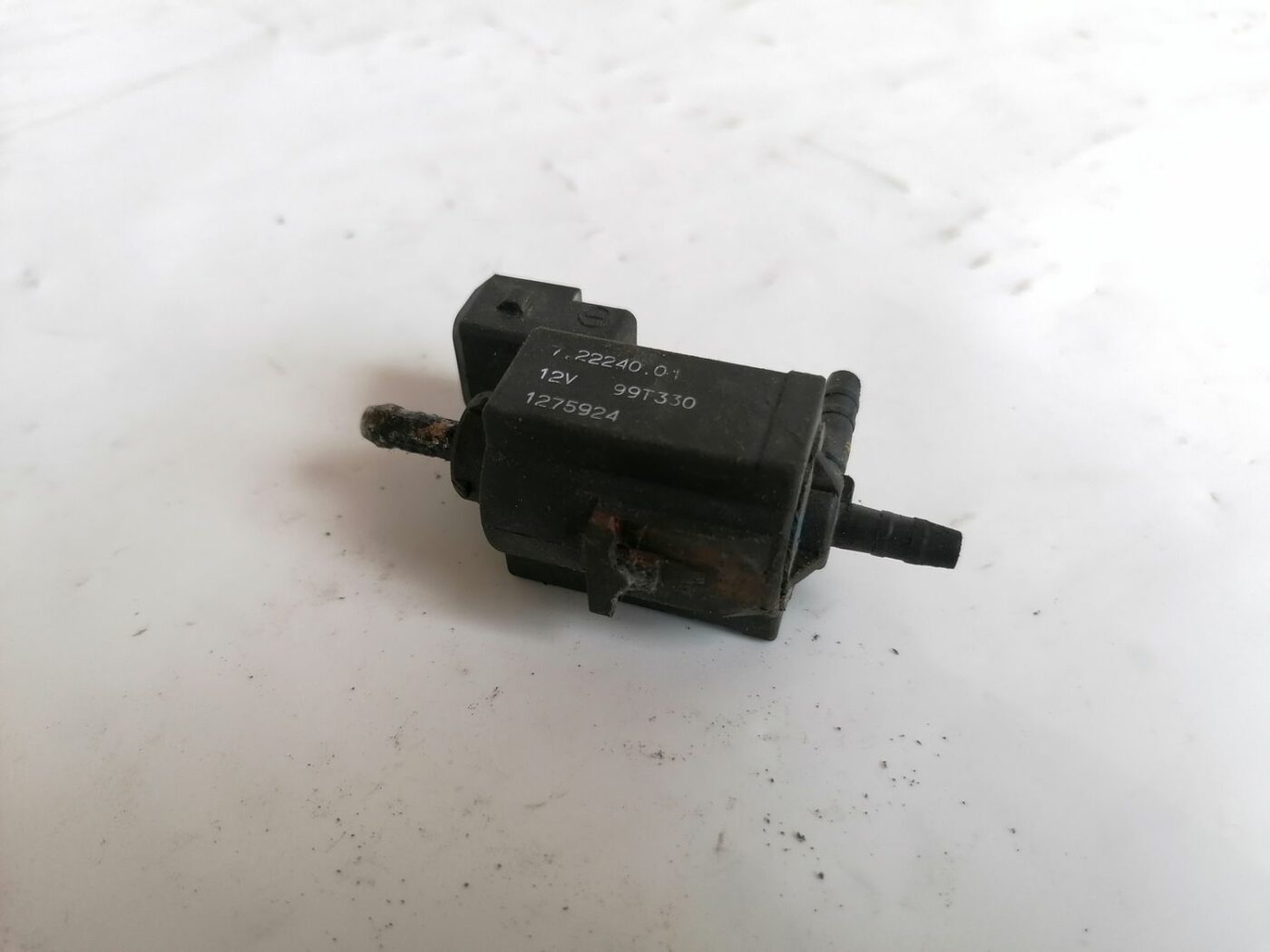 Solenoīda vakuuma vārsts priekš VOLVO V70 2000 3 Solenoīda vakuuma vārsts priekš VOLVO V70 2000