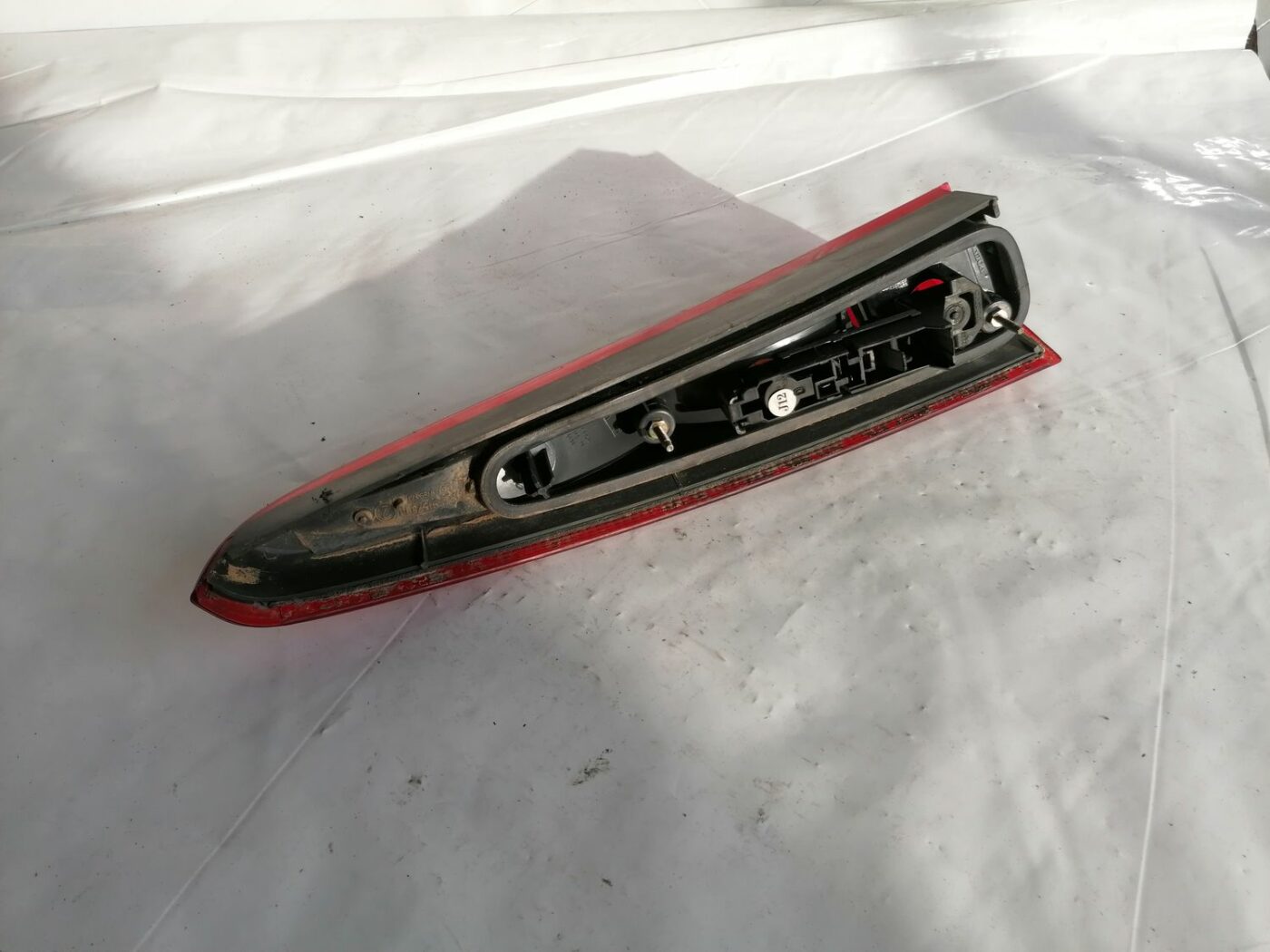 Aizmugurējais labais lukturis priekš VOLVO V70 2000 2 Aizmugurējais labais lukturis priekš VOLVO V70 2000