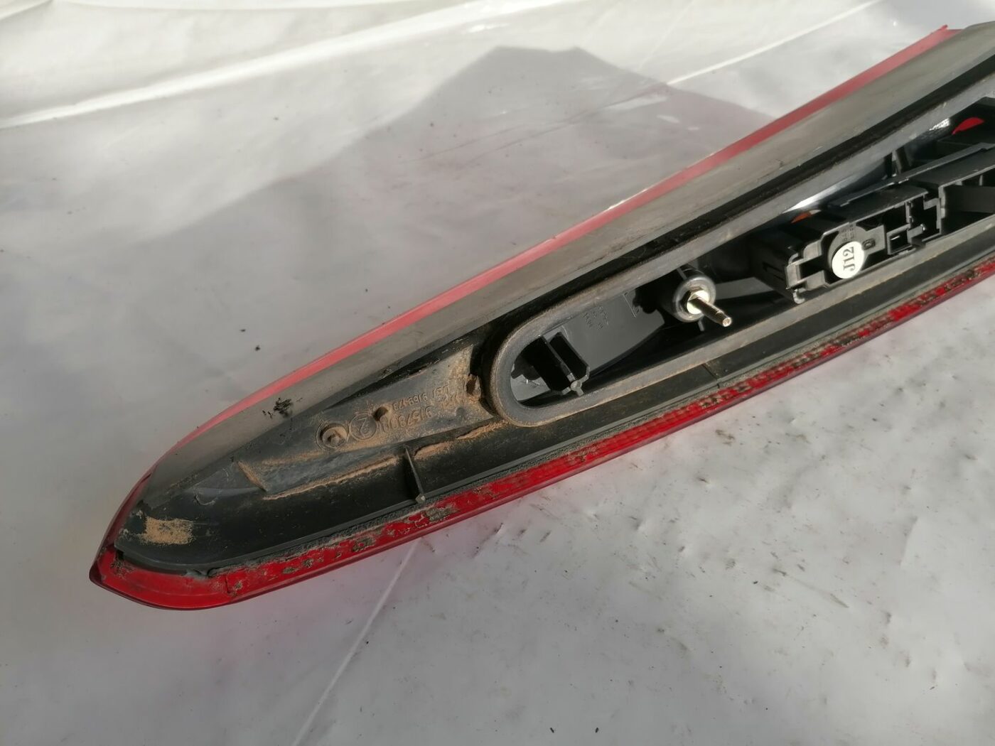 Aizmugurējais labais lukturis priekš VOLVO V70 2000 8 Aizmugurējais labais lukturis priekš VOLVO V70 2000