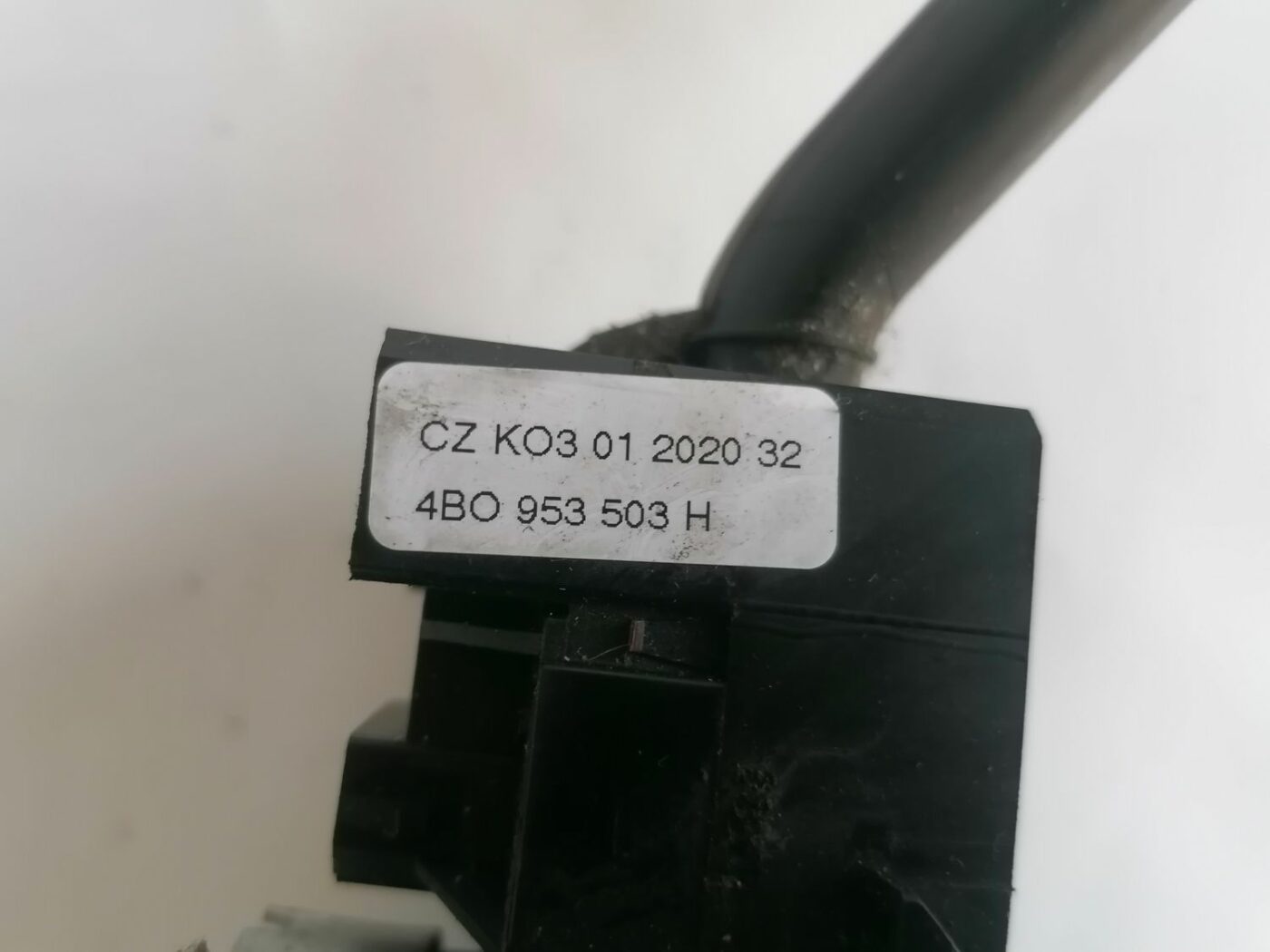 Stūres statnes slēdzis priekš VW PASSAT 2003 UNIVERSAL BLUE 6 Stūres statnes slēdzis priekš VW PASSAT 2003 UNIVERSAL BLUE