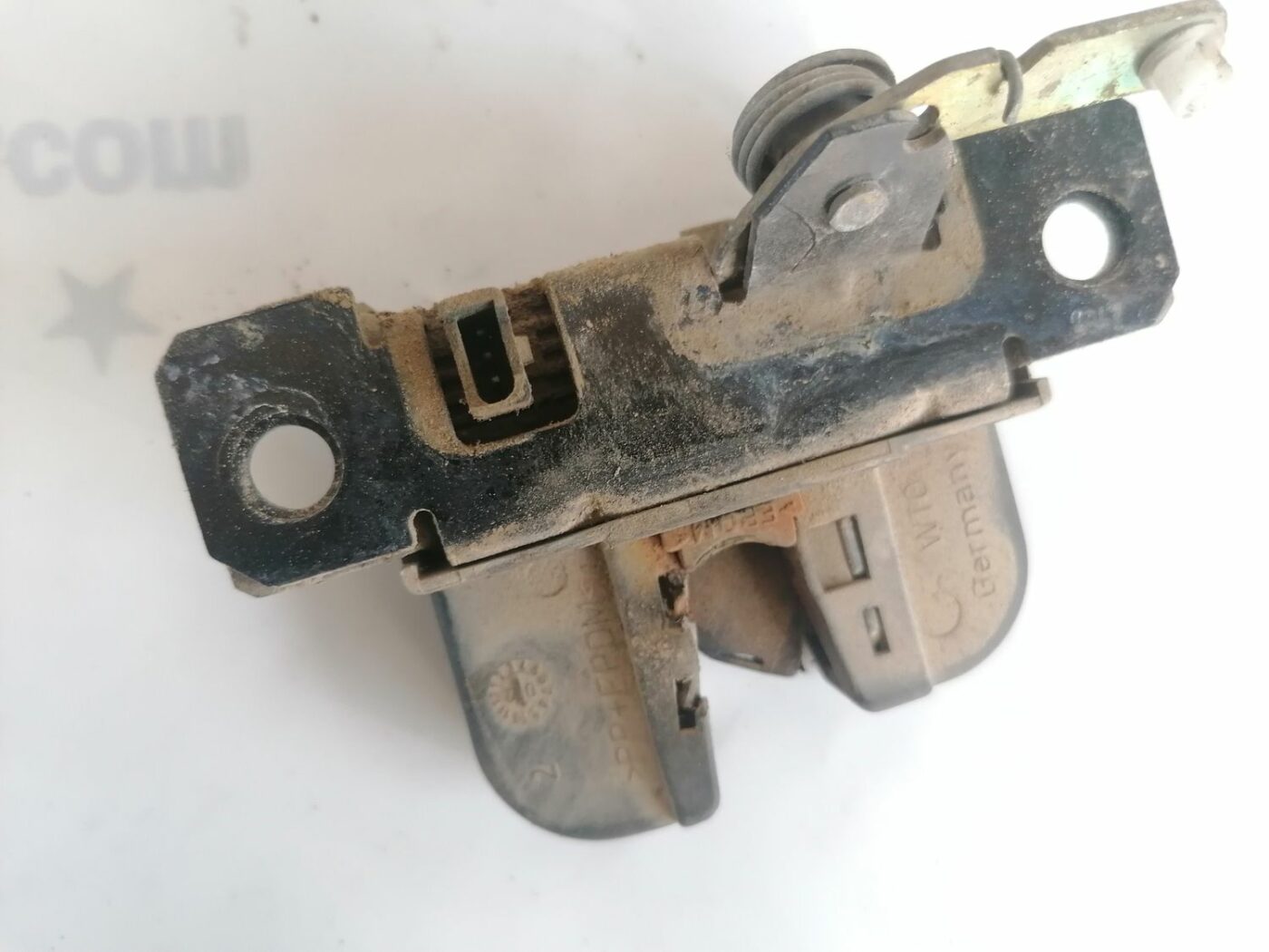 Bagāžnieka vāka slēdzene priekš VW PASSAT 2003 UNIVERSAL BLUE 4 Bagāžnieka vāka slēdzene priekš VW PASSAT 2003 UNIVERSAL BLUE