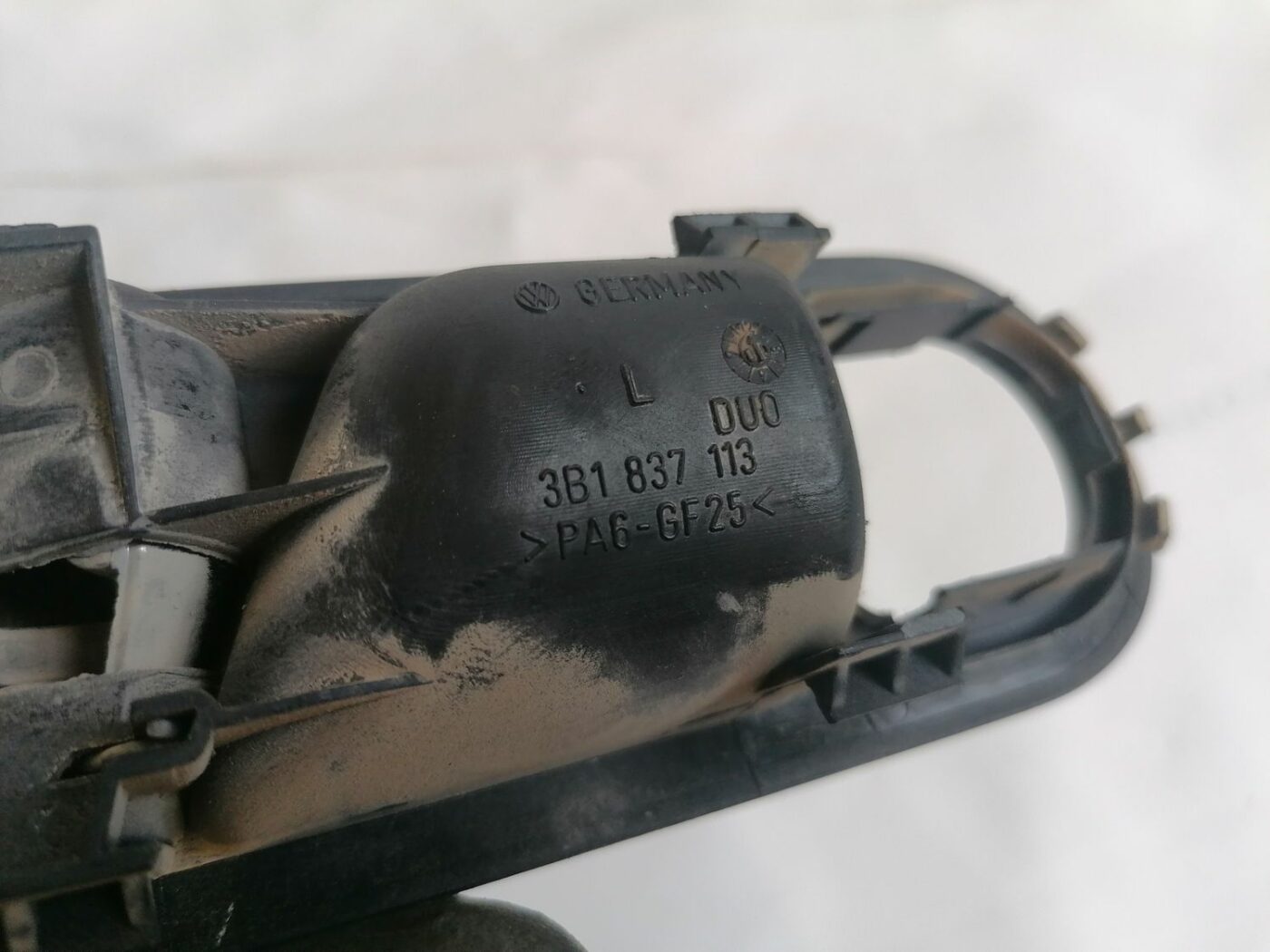 Salona durvju rokturis, priekšējais kreisais priekš VW PASSAT 2003 UNIVERSAL BLUE 3 Salona durvju rokturis, priekšējais kreisais priekš VW PASSAT 2003 UNIVERSAL BLUE