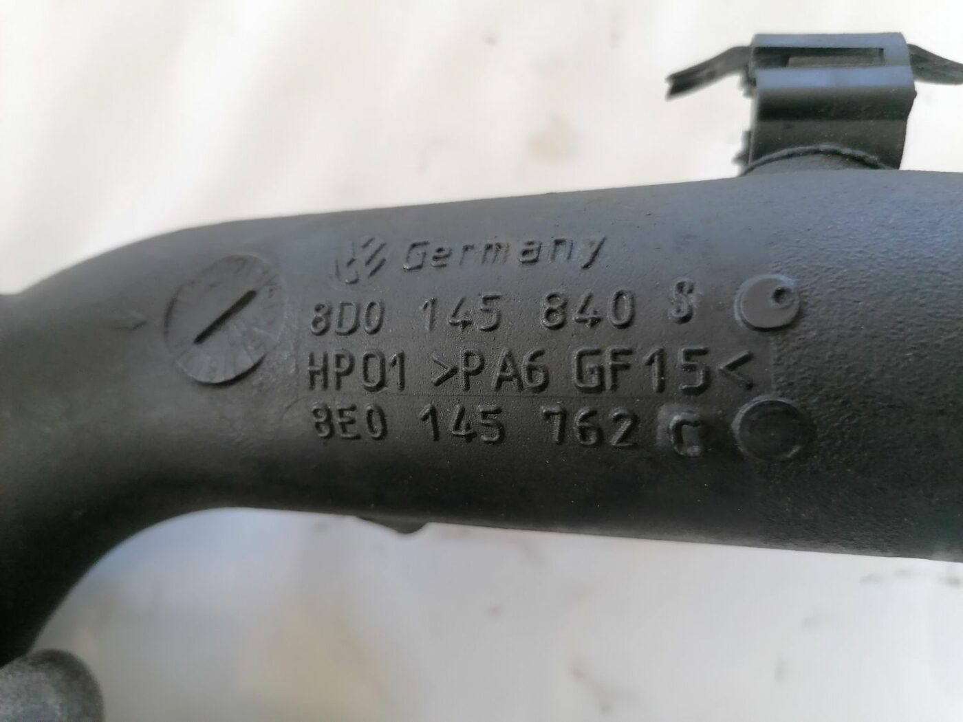 Interkulera caurule priekš VW PASSAT 2003 UNIVERSAL BLUE 2 Interkulera caurule priekš VW PASSAT 2003 UNIVERSAL BLUE